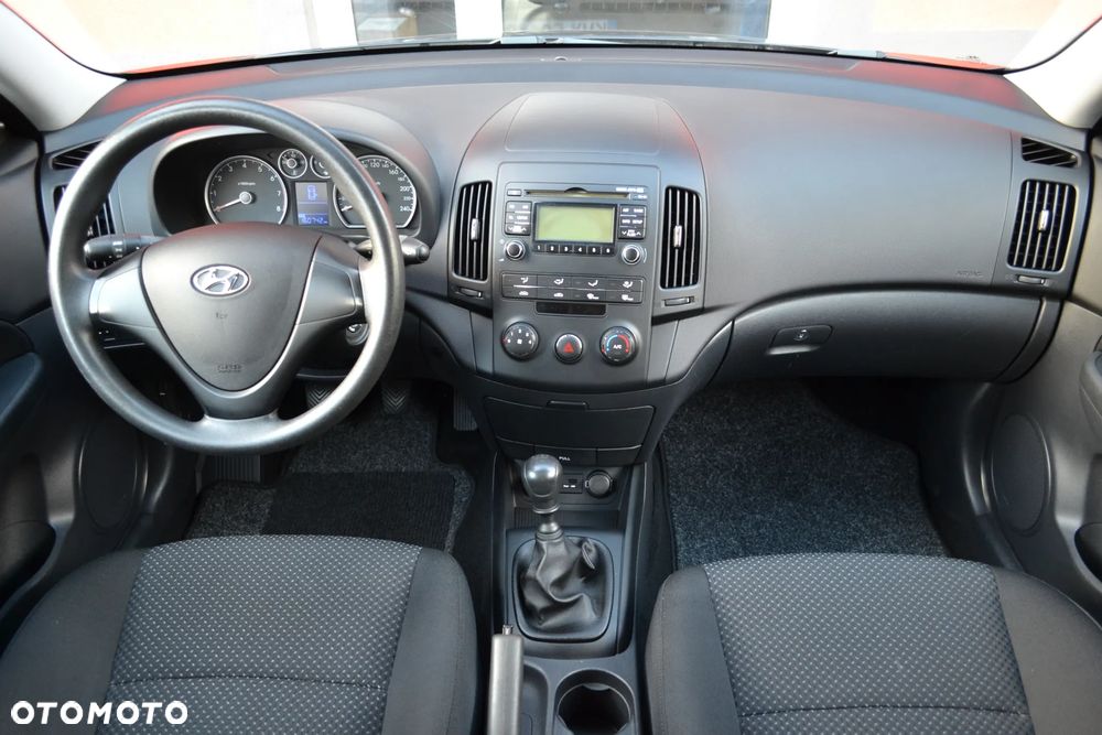 Hyundai i30 1.4 Base - 8