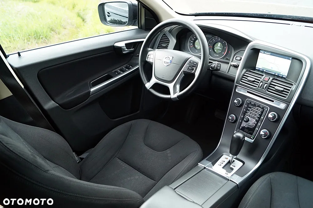 Volvo XC 60 D4 Geartronic Momentum - 20