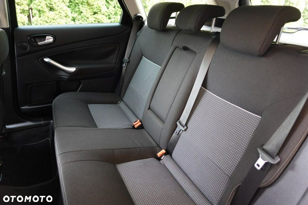 Ford Mondeo - 18