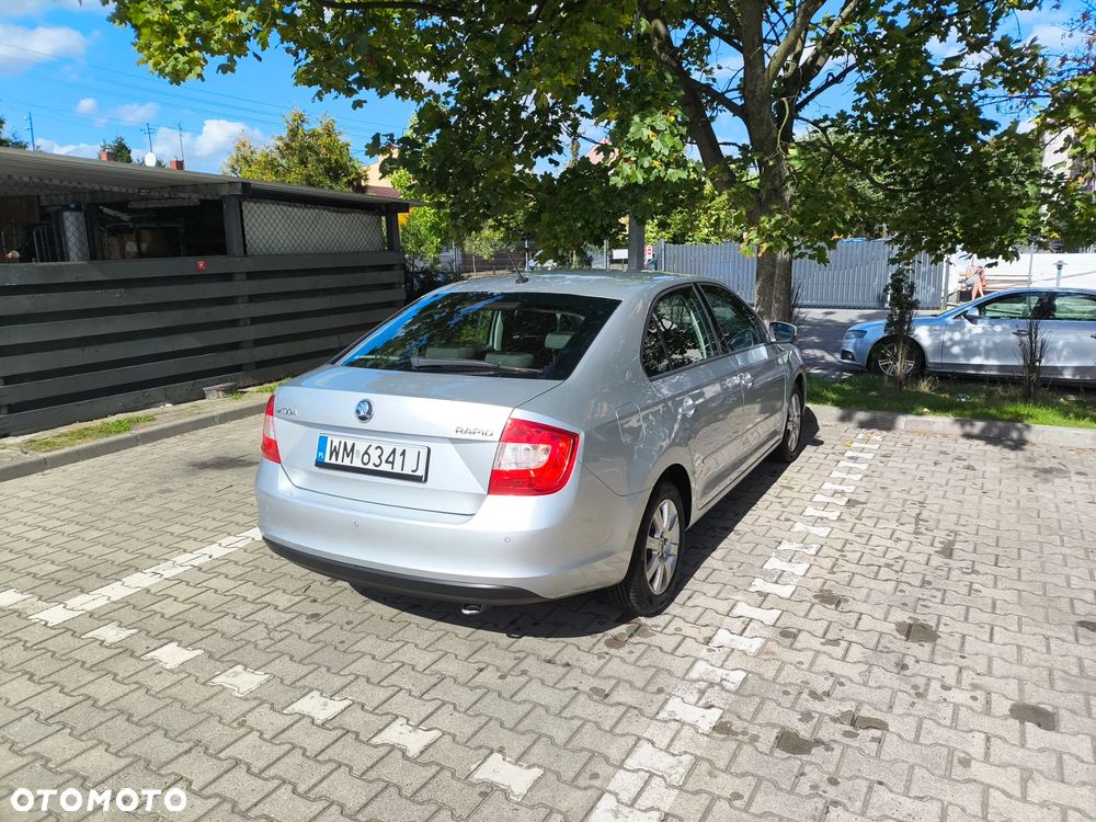 Skoda RAPID 1.2 TSI Ambition - 4