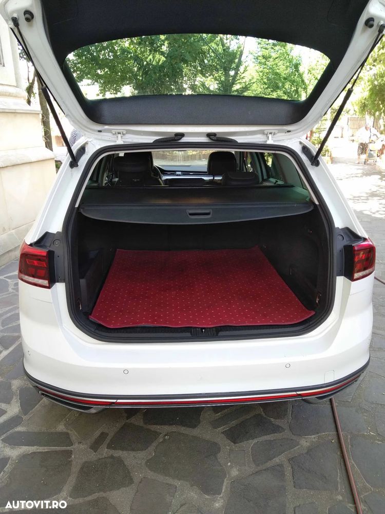 Volkswagen Passat 2.0 TDI 4Motion DSG BlueMotion Tech Highline - 15