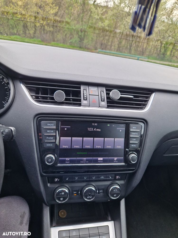 Skoda Octavia 2.0 TDI ELEGANCE - 4