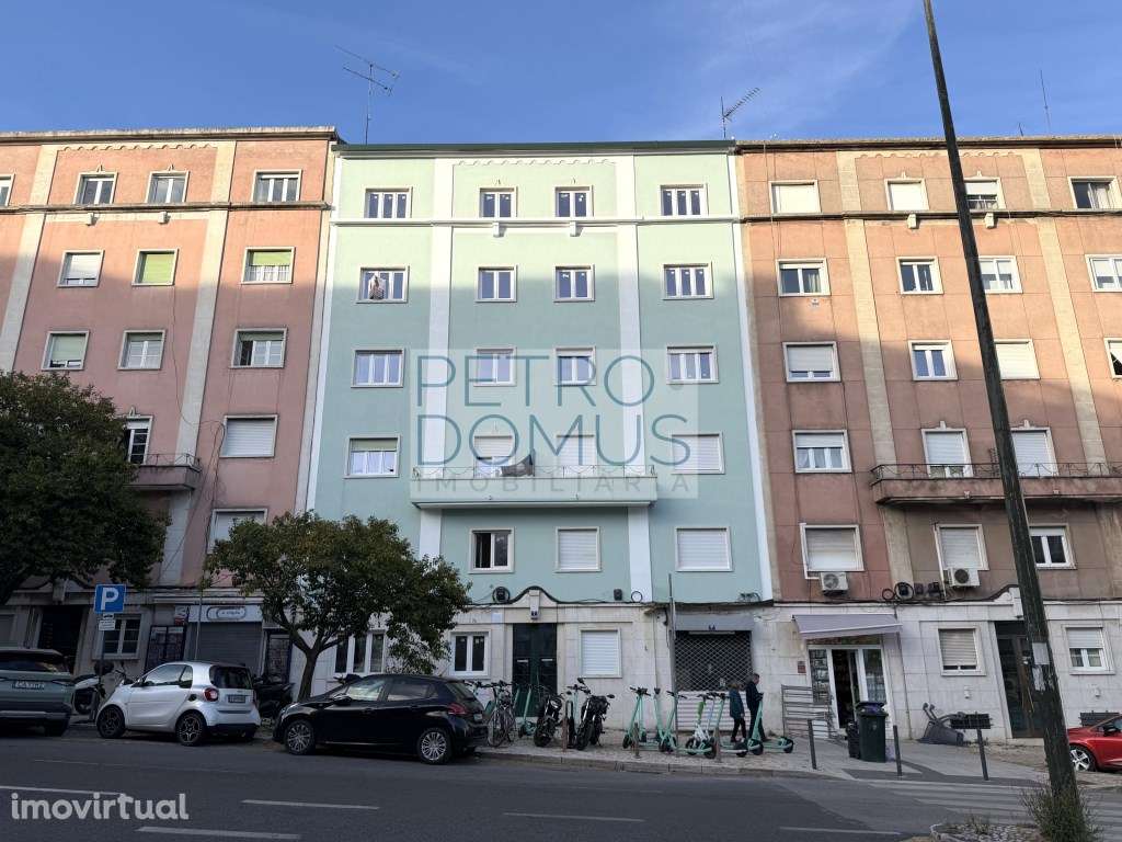 T1 REMODELADO EM CONDOMÍNIO COM PISCINA - PENHA DE FRANÇA - Grande imagem: 4/18