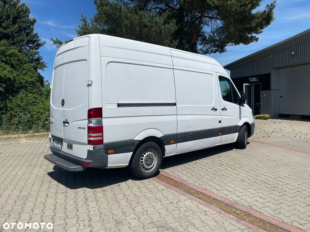 Mercedes-Benz Sprinter - 3