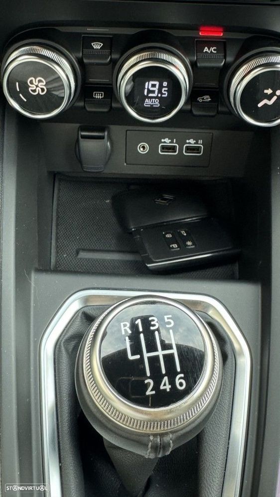 Renault Clio 1.0 TCe Intens - 15