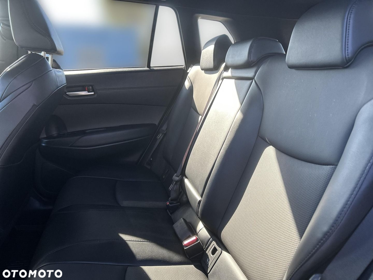 Toyota Corolla Cross 2.0 Hybrid Premiere Edition - 12