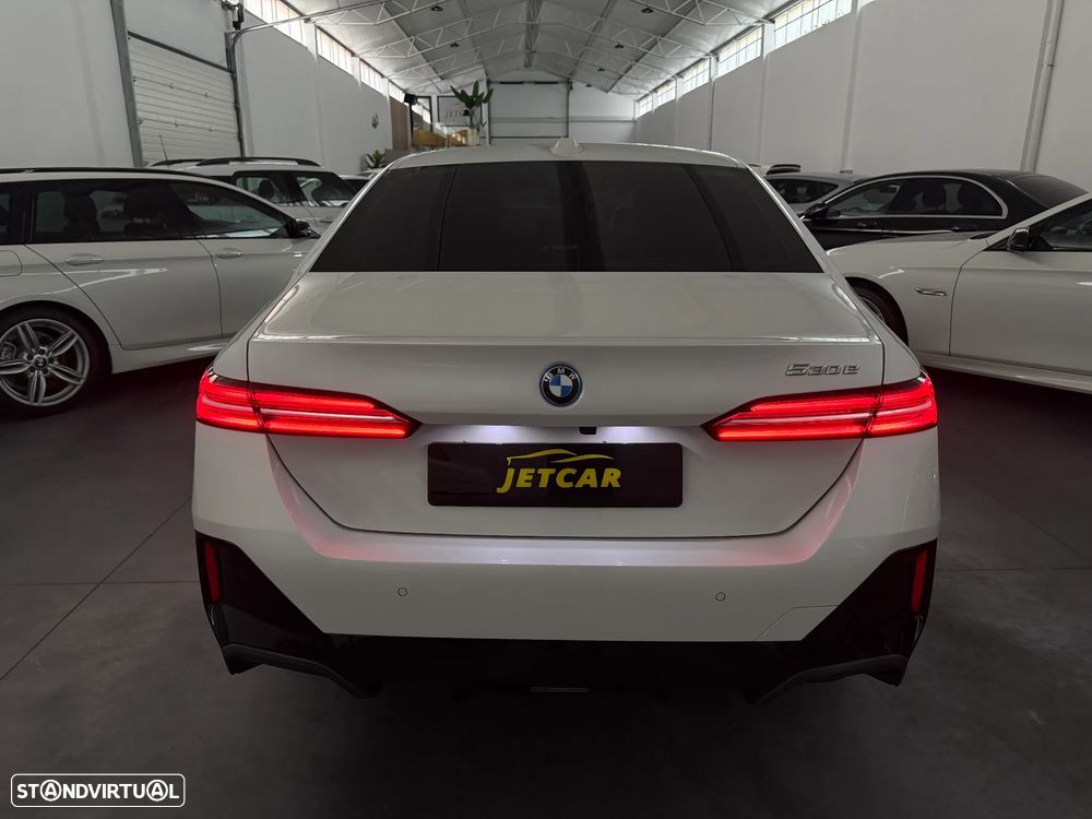 BMW 530 e Pack Desportivo M Pro - 6