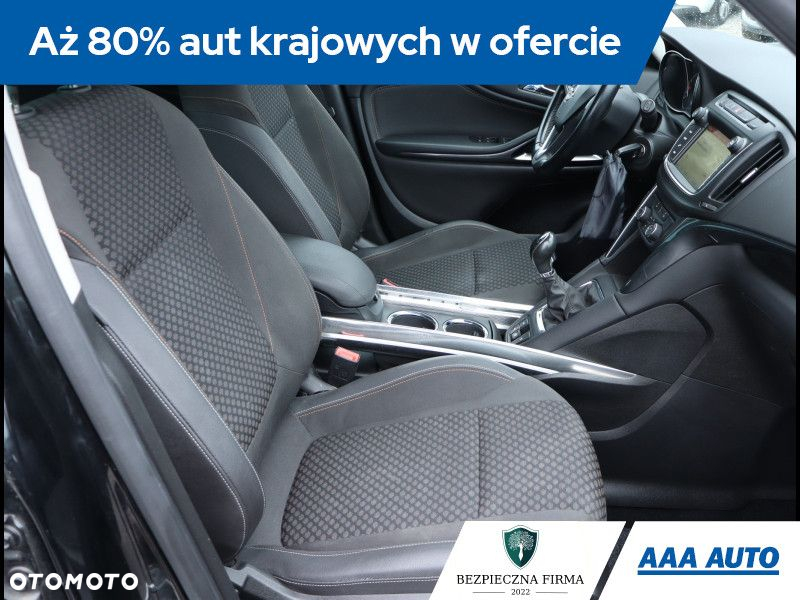 Opel Zafira - 10