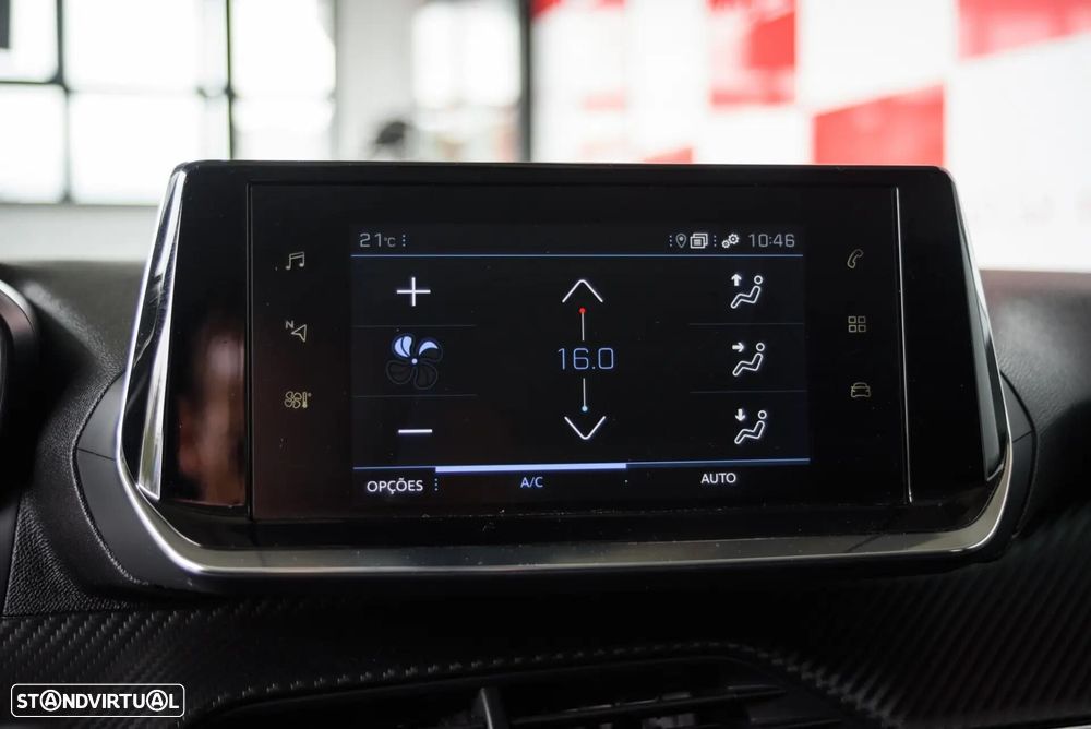 Peugeot 2008 PureTech 130 EAT8 Allure - 36