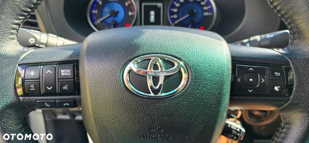 Toyota Hilux 2.4 D-4D Double Cab DLX 4x4 - 16