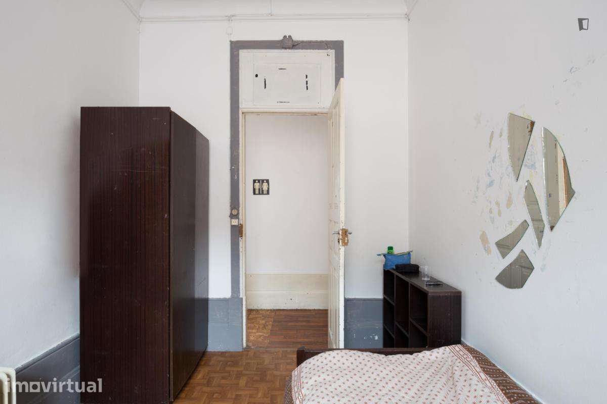 Quarto - localizado em Cedofeita Porto - Grande imagem: 4/21