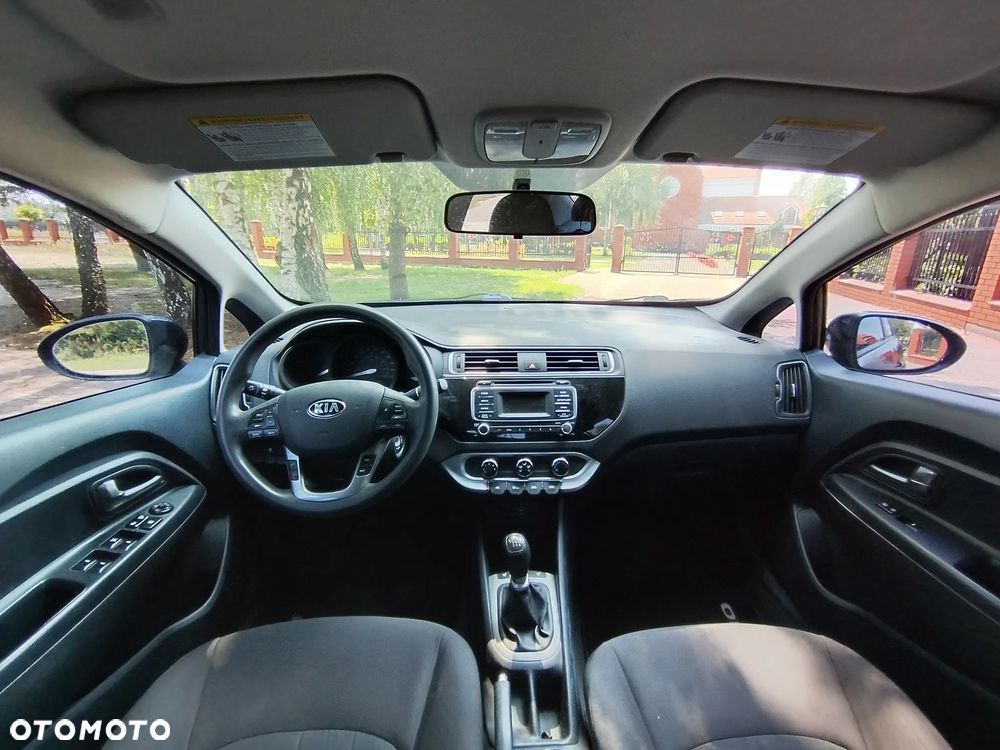 Kia Rio 1.6 EX Top - 11