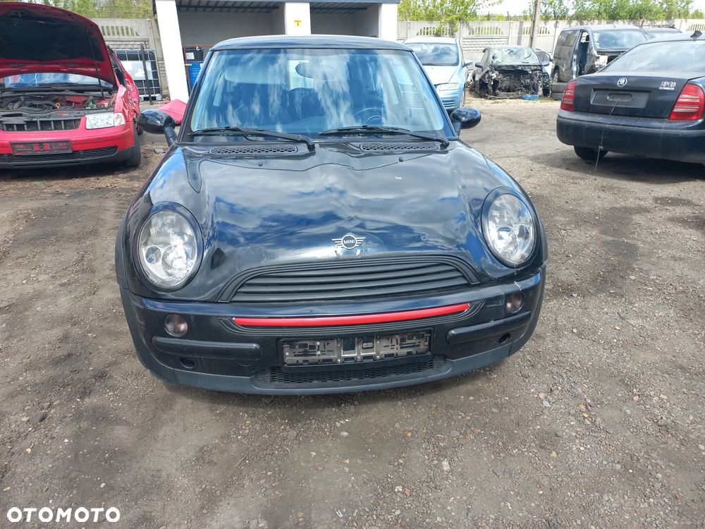 Mini Cooper One R50 1.6 16V 02r  303/9  wszystkie części panorama dach - 1