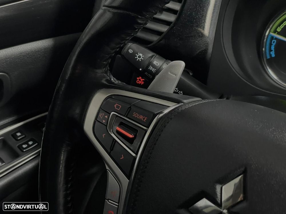 Mitsubishi Outlander 2.0 Intense Navi - 19