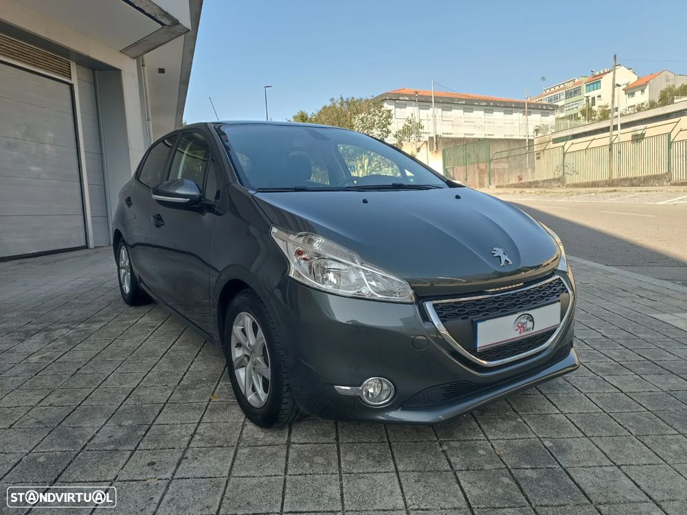Peugeot 208 1.4 HDi Active - 2