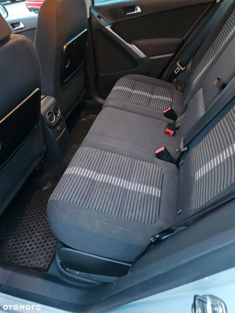 Volkswagen Tiguan - 14