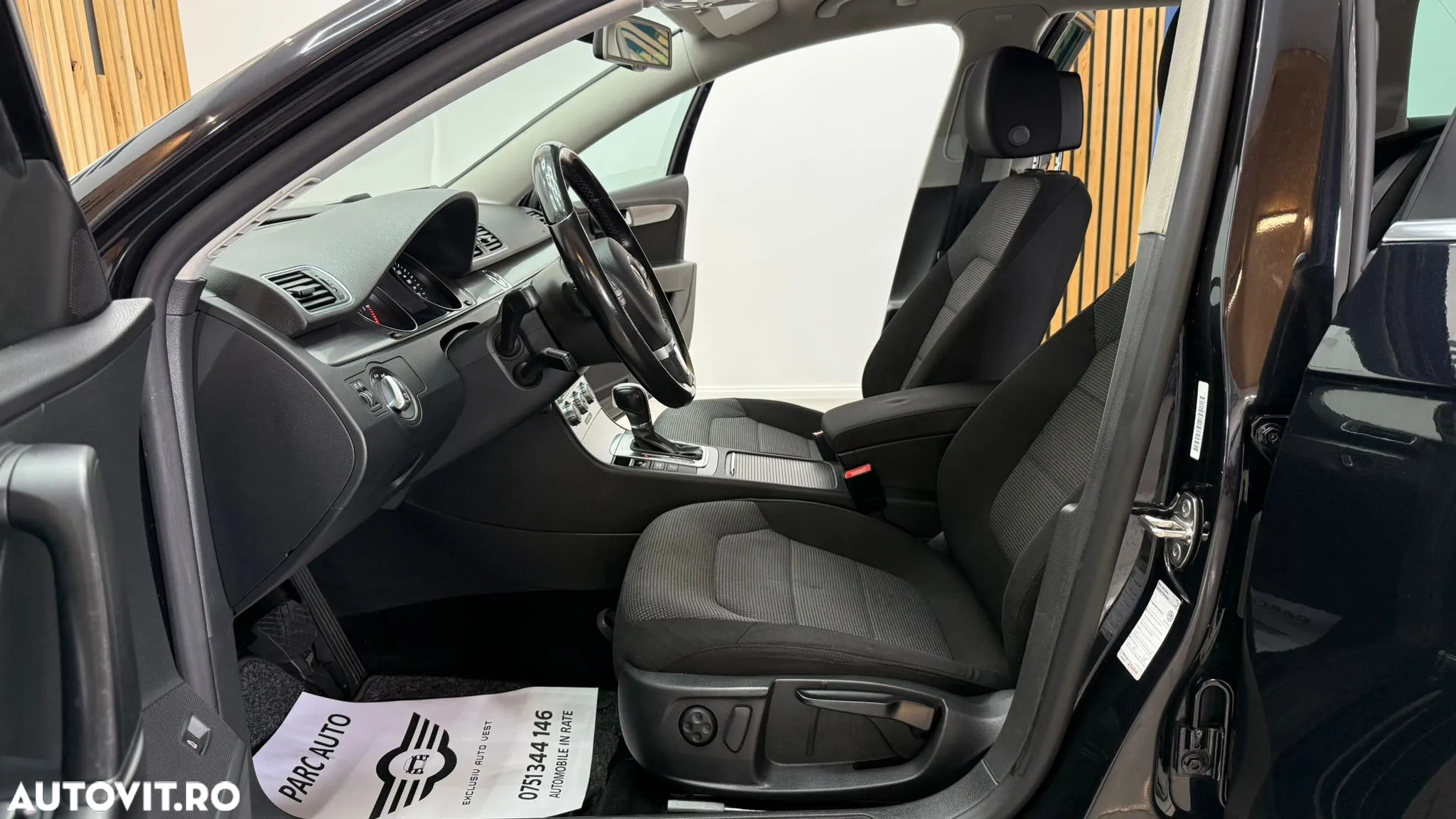 Volkswagen Passat Variant 2.0 Blue TDI DSG SCR R-Line - 14