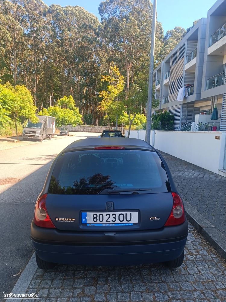Renault Clio II - 5