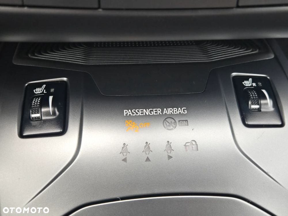 Toyota Avensis 2.0 D-4D Premium - 27