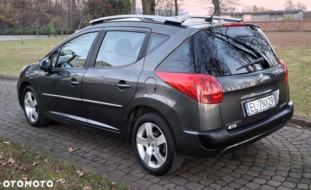 Peugeot 207 1.6 Trendy - 3