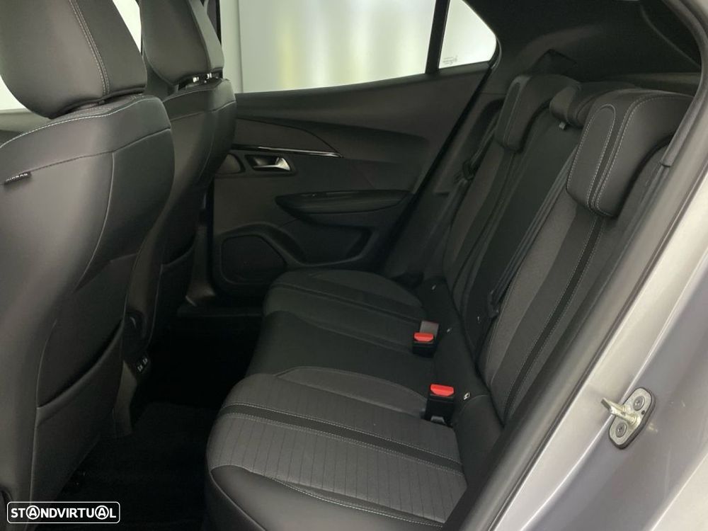 Peugeot 2008 1.2 PureTech Allure Pack - 12