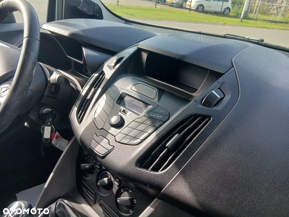 Ford TRANSIT CONNECT - 22