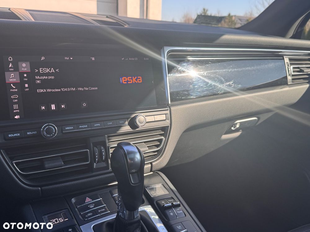 Porsche Macan Standard - 10