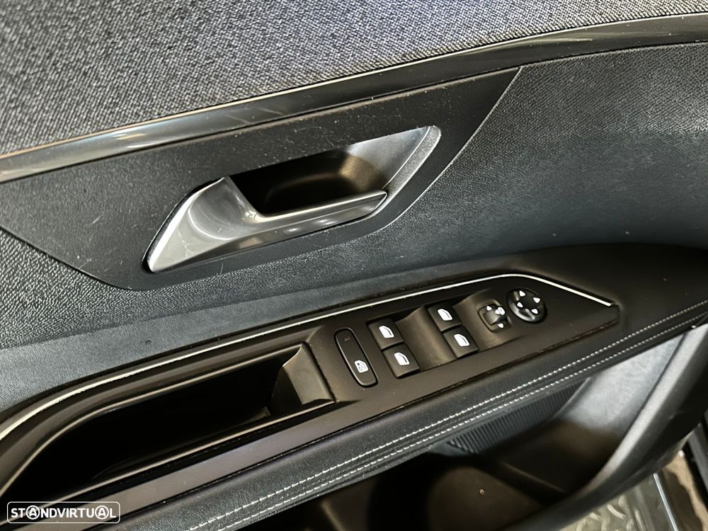 Peugeot 3008 1.5 BlueHDi Allure - 15