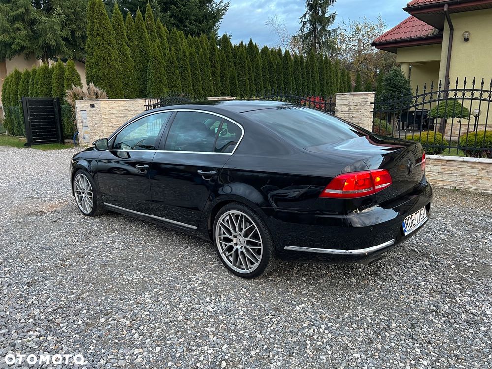 Volkswagen Passat - 34