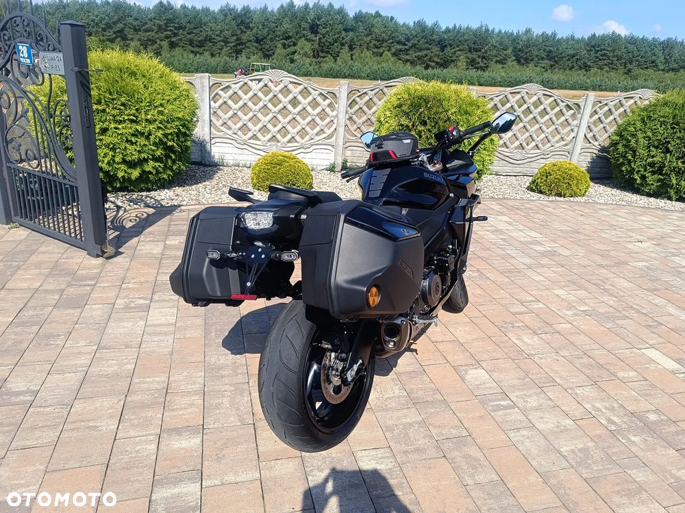 Suzuki GSX 1000 - 36