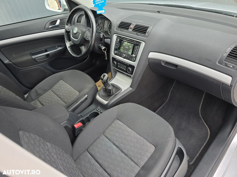 Skoda Octavia 1.6 TDI GREENLINE - 7