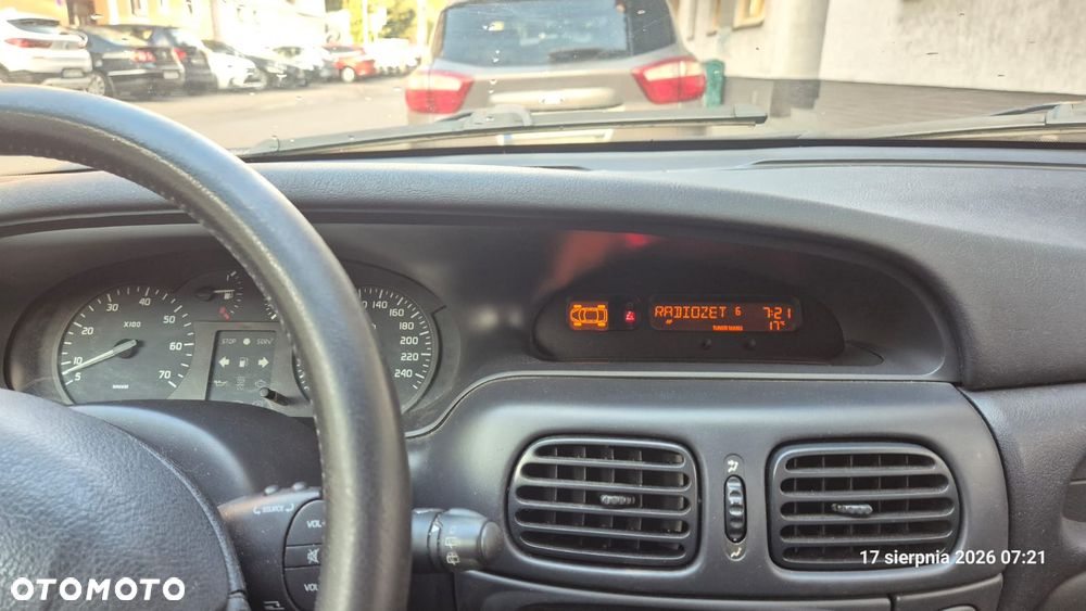 Renault Megane 1.6 - 5
