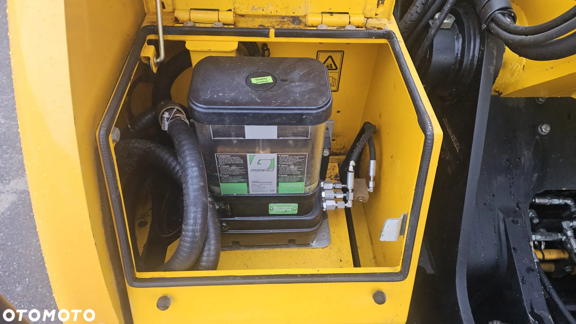 JCB JS175W - 38