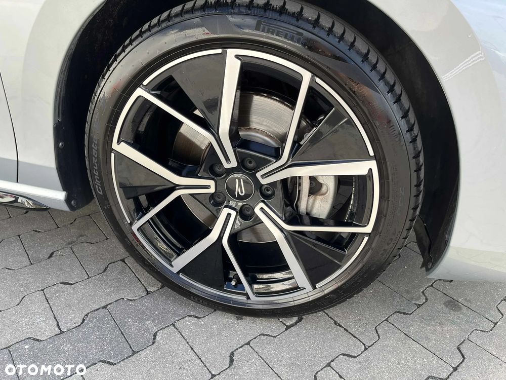 Volkswagen Passat 2.0 TSI 4Mot R-Line Plus DSG - 27