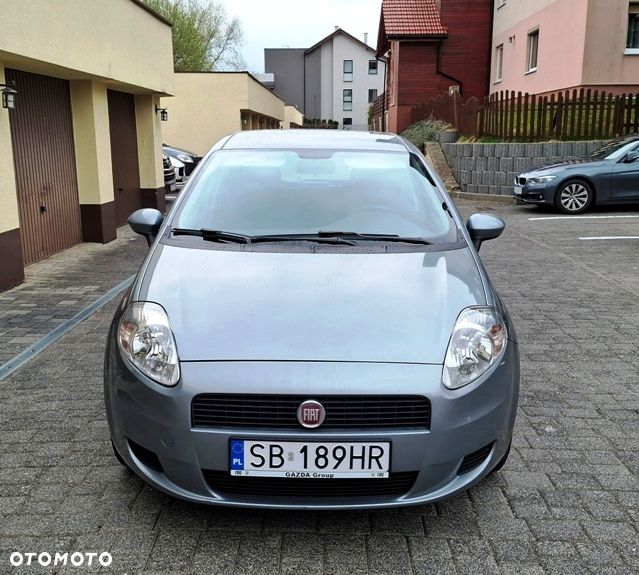 Fiat Grande Punto Actual 1.4 8V Estiva Blue&Me Euro5 - 35