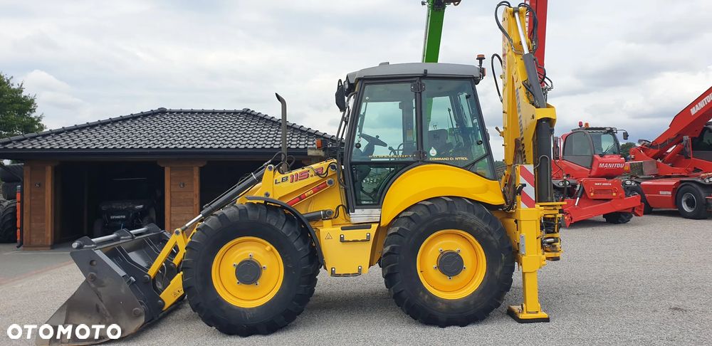 New Holland LB115B rok 2006 łyżka skarpowa hydr. + do kopania na dżojstikach - 3