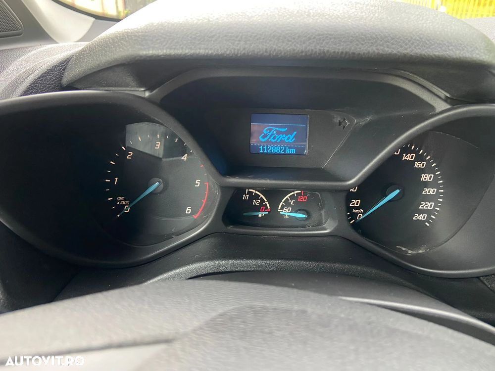Ford Transit Connect - 9