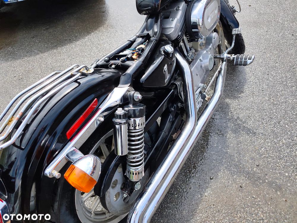 Harley-Davidson Sportster - 13