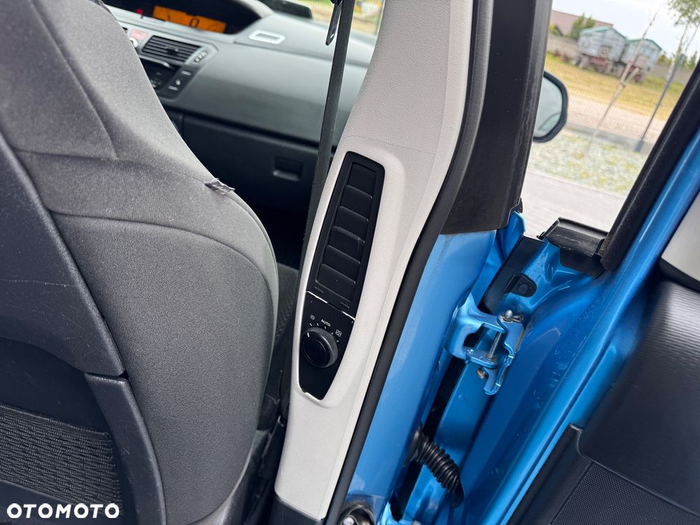 Citroën C4 1.6 HDi Equilibre Pack - 19
