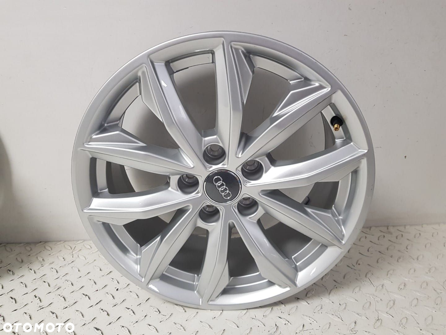 FABRYCZNIE NOWY ORYGINALNY KOMPLET ALUFELGI FELGI ALUMINIOWE AUDI Q5 II 2 A4 A6 17 5x112 ET34  7.0 - 7