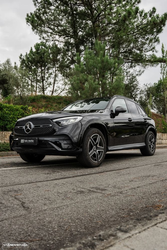 Mercedes-Benz GLC 300 e 4Matic 9G-TRONIC AMG Line Advanced - 3