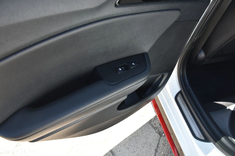 Kia ProCeed 1.6 T-GDI DCT7 OPF GT - 19