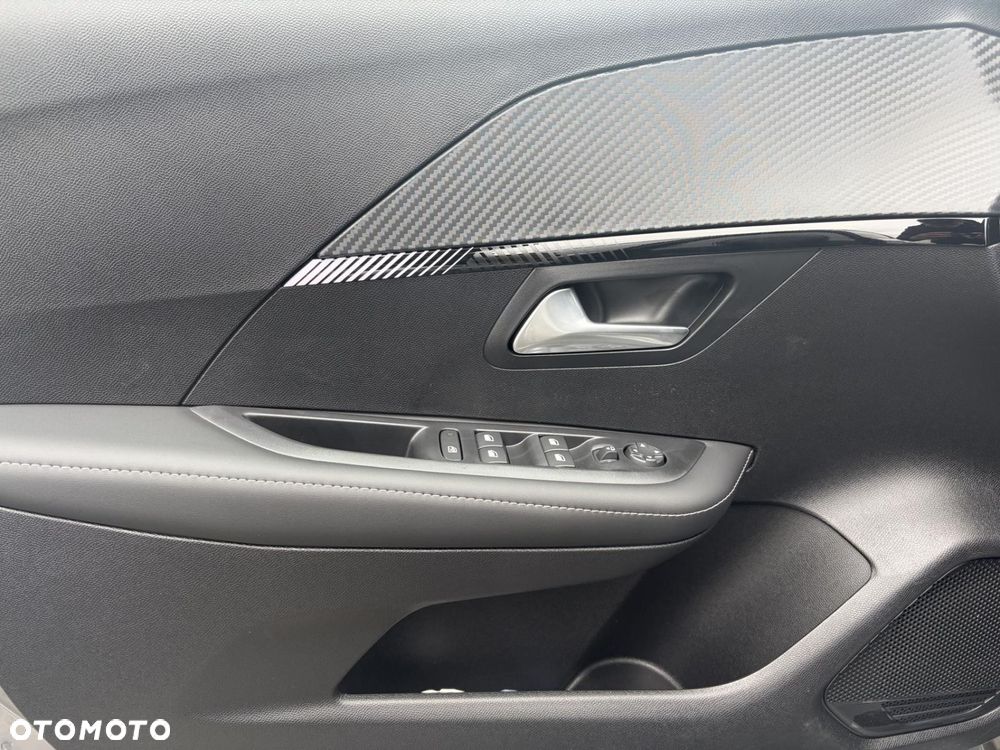 Peugeot 208 54kWh Allure - 10