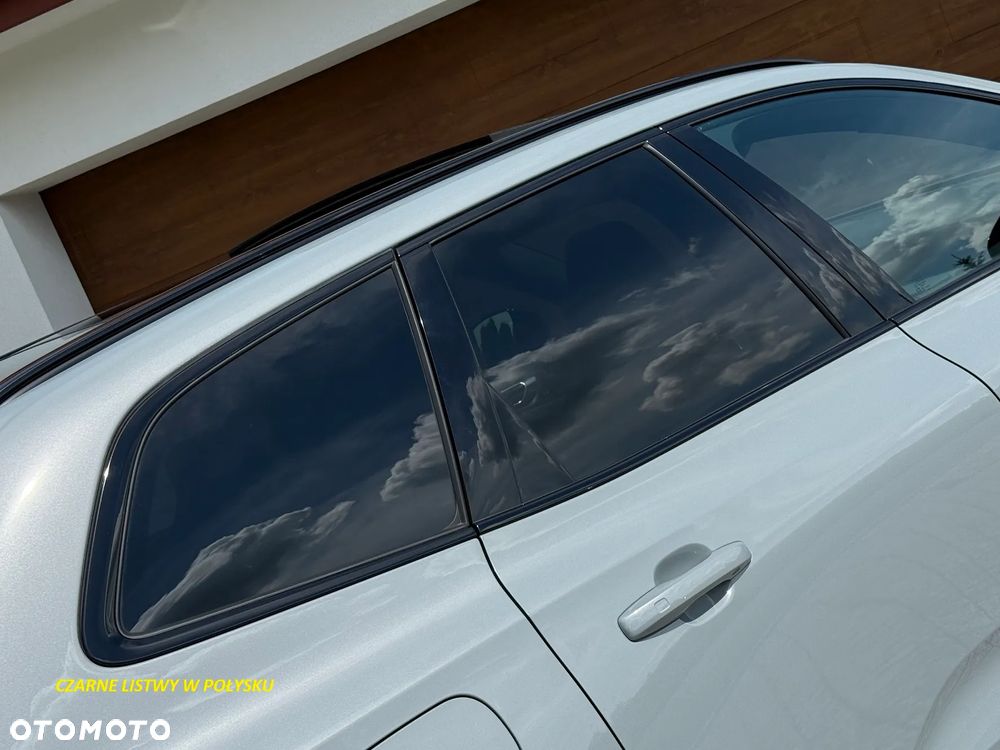 Volvo XC 60 B4 D AWD Plus Dark - 30