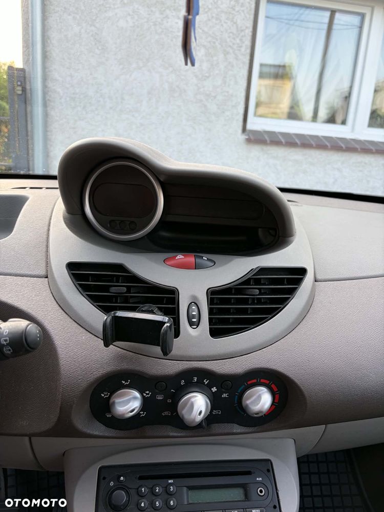 Renault Twingo 1.2 16V Dynamique - 10