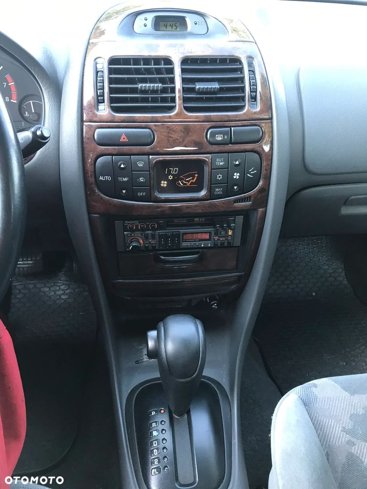 Mitsubishi Carisma - 10