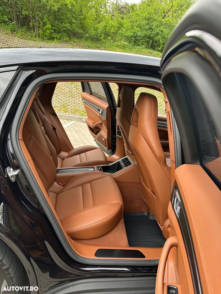 Porsche Panamera - 5