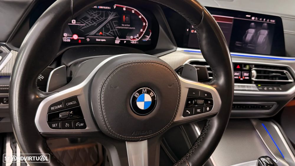 BMW X6 M50i - 12