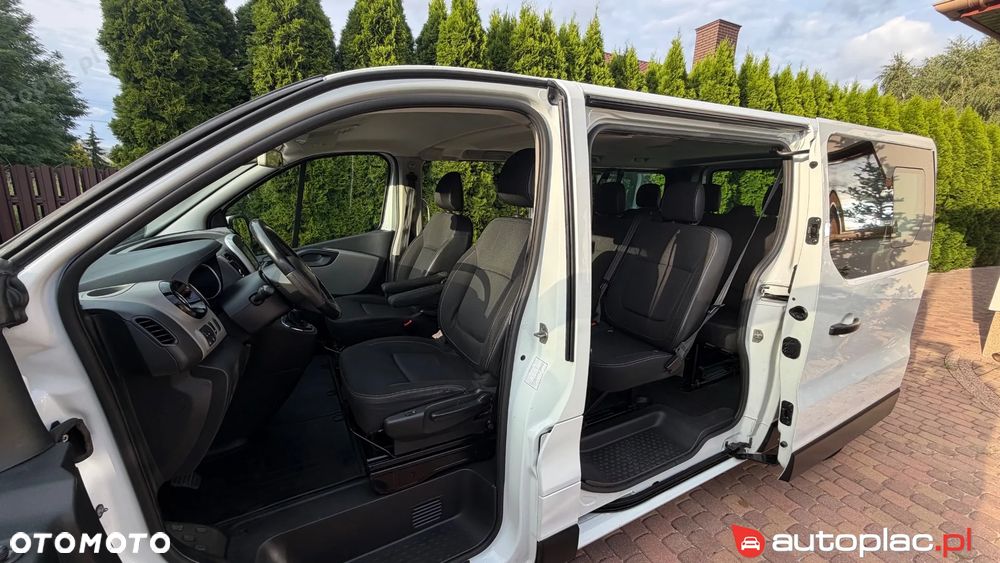 Nissan NV300 - 11
