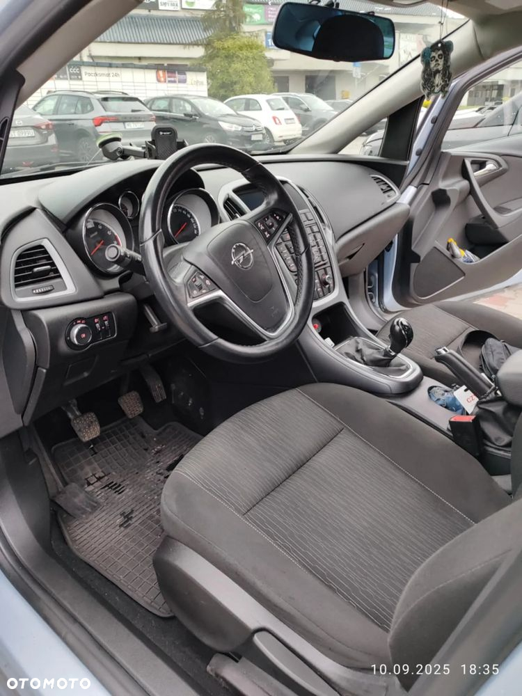 Opel Astra - 9